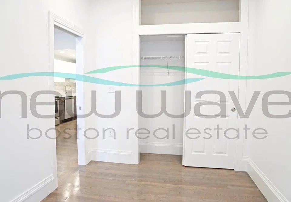 503 Beacon St #5