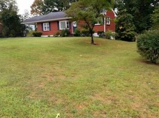 209 Ridge St, Hurt, VA 24563