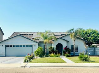 924 Palm Ave, Fowler, CA 93625