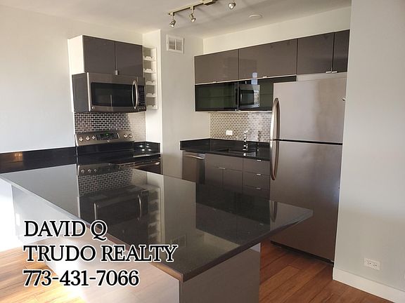 5th image of 444 W Wellington Ave #8