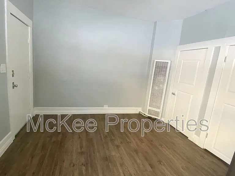 2268 Market St — Photo 4