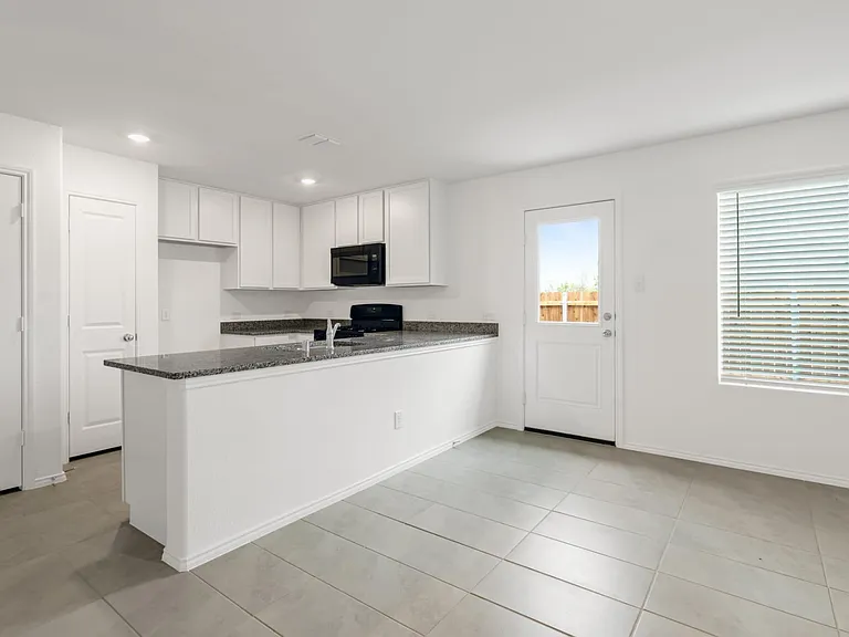 7109 Gray Wolf Ln — Photo 15