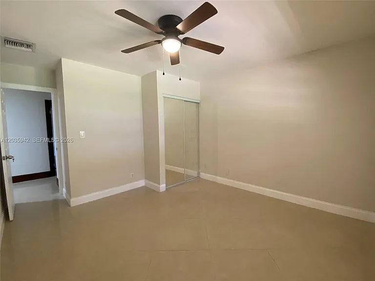 490 Bonaventure Blvd — Photo 17