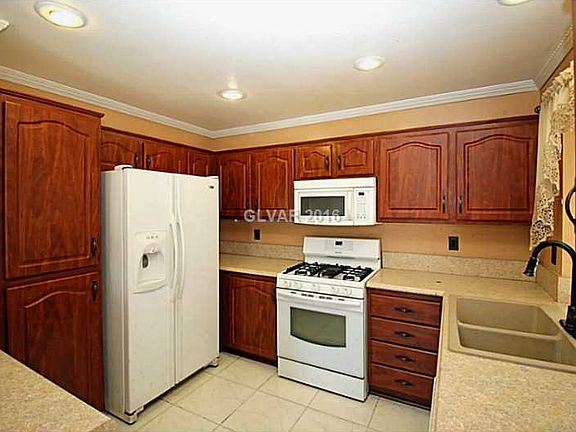 5th image of 466 Rancho Del Norte Dr