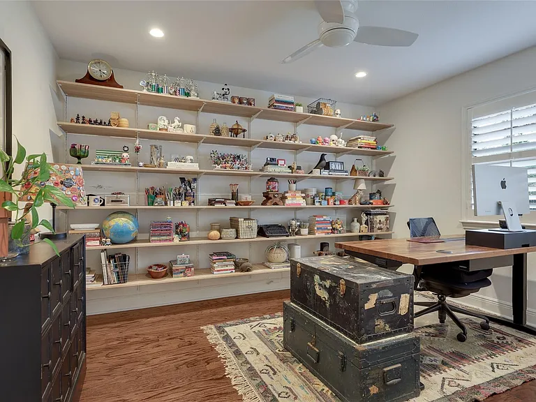 3205 Festus Dr — Photo 20