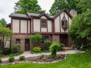 2302 Ridge Pl, Mishawaka, IN 46544