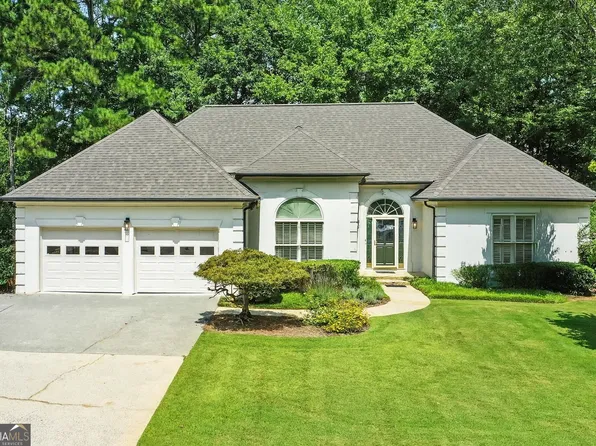 2706 Hampton Trl, Woodstock, GA 30189