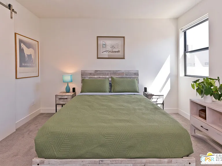 222 Vista Ter — Photo 16