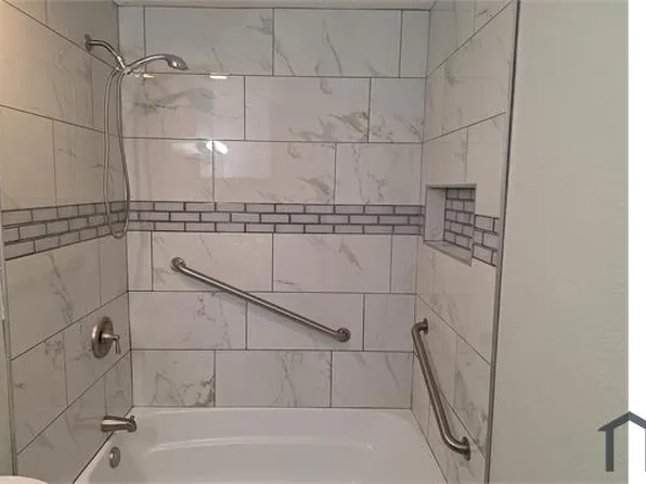 13009 Lakota Rd, Apple Valley, CA 92308