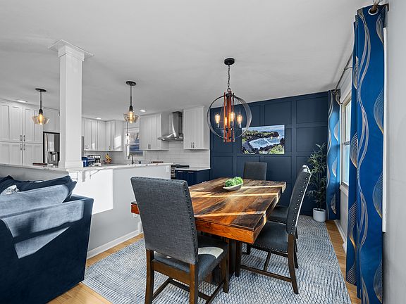 5th image of 2413 3rd St