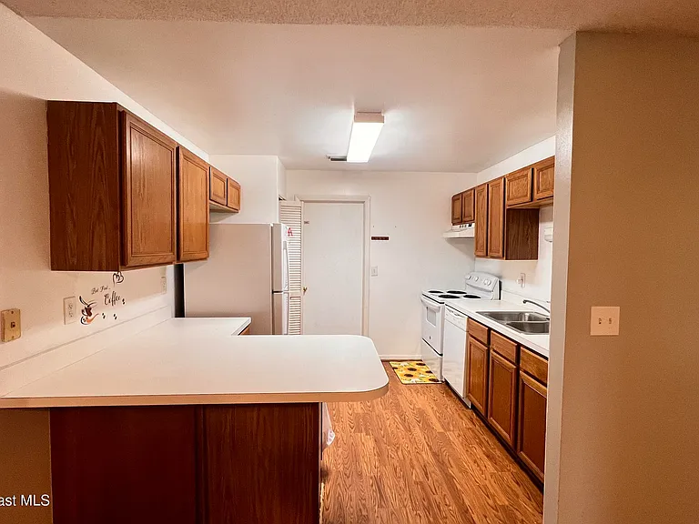 934 Colonial Ave SE — Photo 21