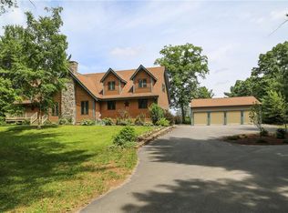 254 Pine Orchard Rd, Chepachet, RI 02814