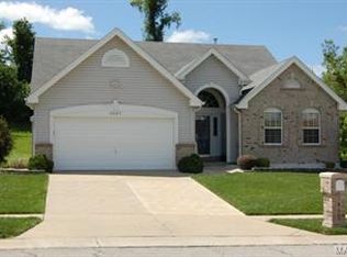3867 Park Place Estates Dr, Bridgeton, MO 63044
