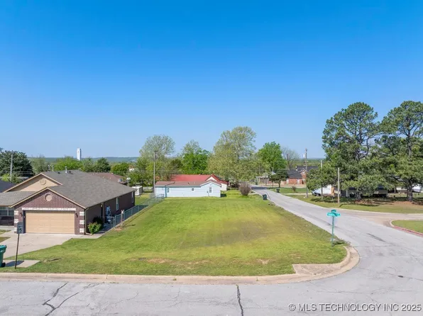 1340 E Grayson Ave, Sapulpa, OK 74066