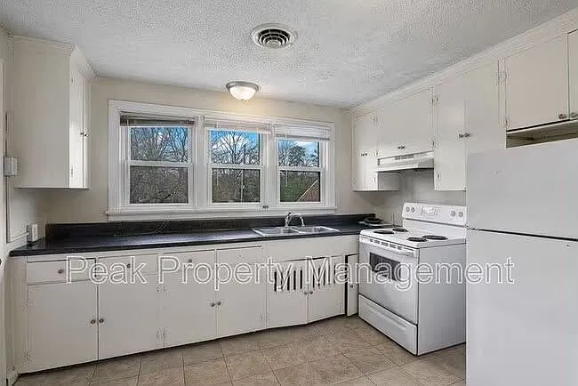4913 Chamberlayne Ave #1 — Photo 9