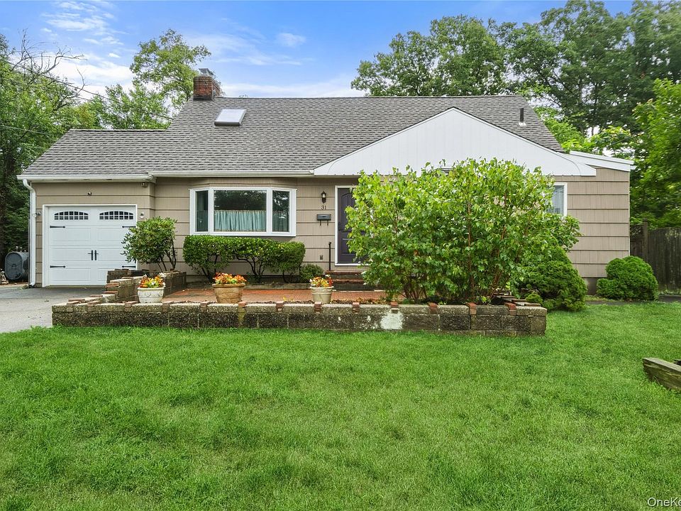 1st image of 31 Eastwood Drive