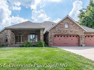 4296 E Crosswinds Pl, Springfield, MO 65809