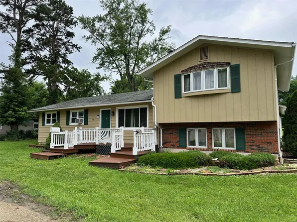 502 Blunts Private Dr, Cuba, MO 65453