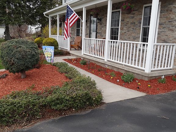 2nd image of 15 Rex Ln