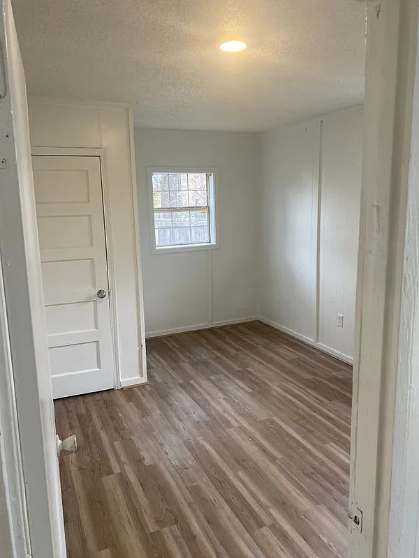 2 bed, 1.0 bath, 649 sqft, $750 — Photo 3
