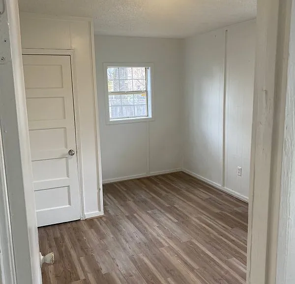 2603 W 34th Ave — Photo 3