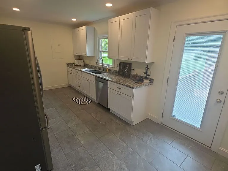 1106 Park Dr — Photo 9