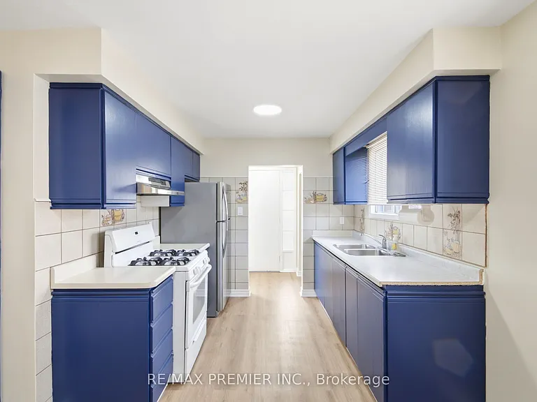 55 Plunkett Rd — Photo 8