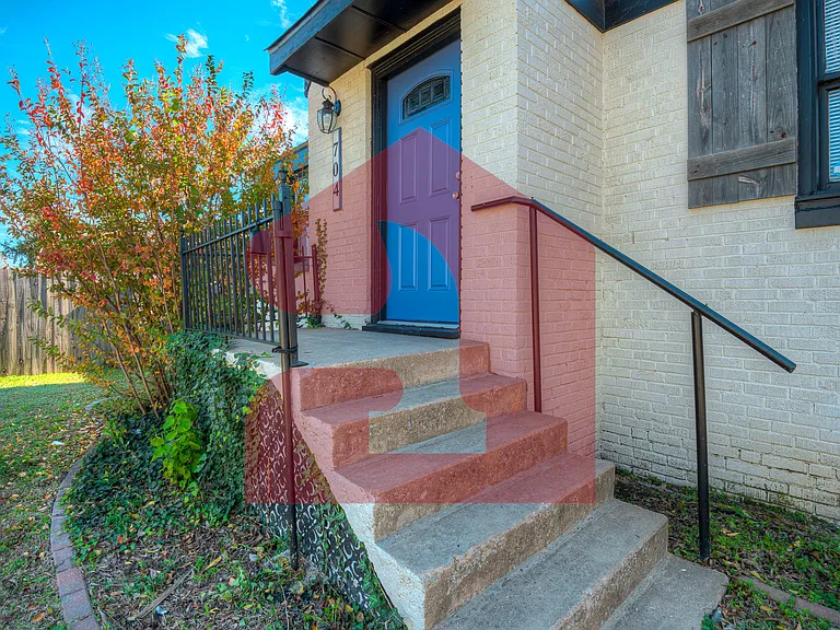 704 NW 92nd St #B — Photo 38