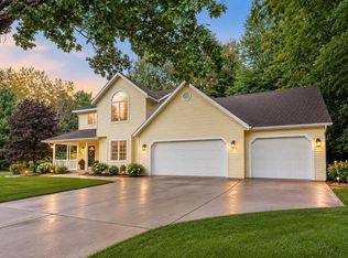 4467 Walkers Ridge Rd, Kalamazoo, MI 49009
