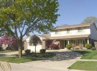 43331 Cove Ct, Sterling Heights, MI 48313