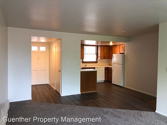 2nd image of 715 S Lincoln St #303S