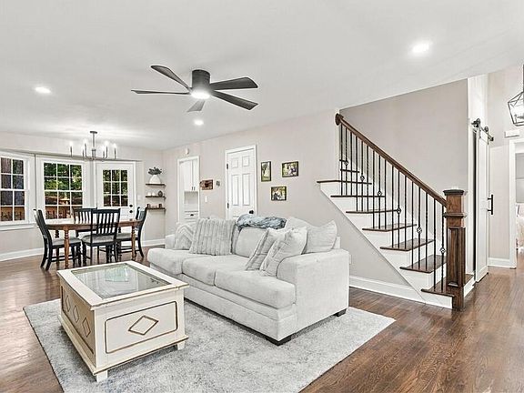 4th image of 3141 Mills Ridge Dr
