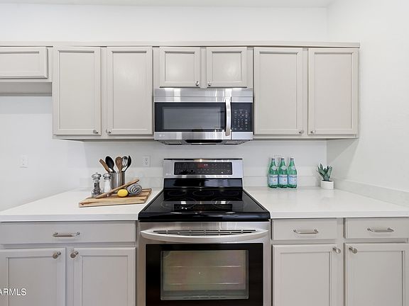 5th image of 16848 W RIMROCK Street