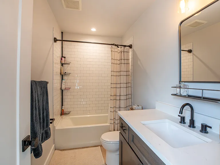 10708 Willow Ave — Photo 15