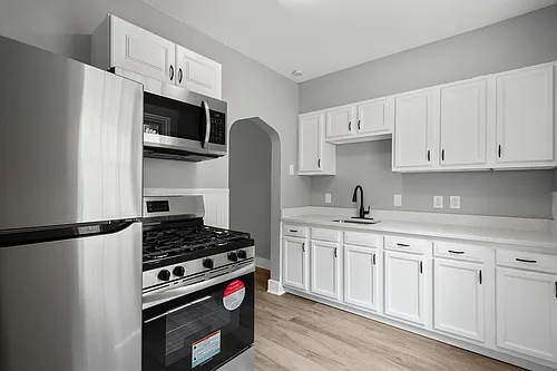 1712 Amanda St Photo 1