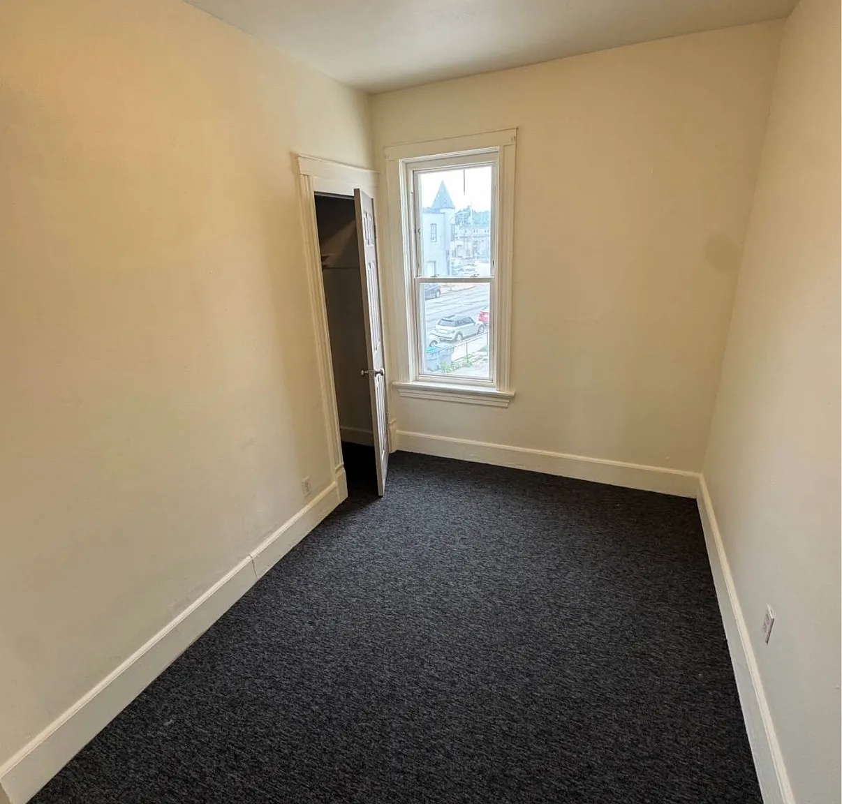 4 bed, 1300 sqft, $1,495 — Photo 4