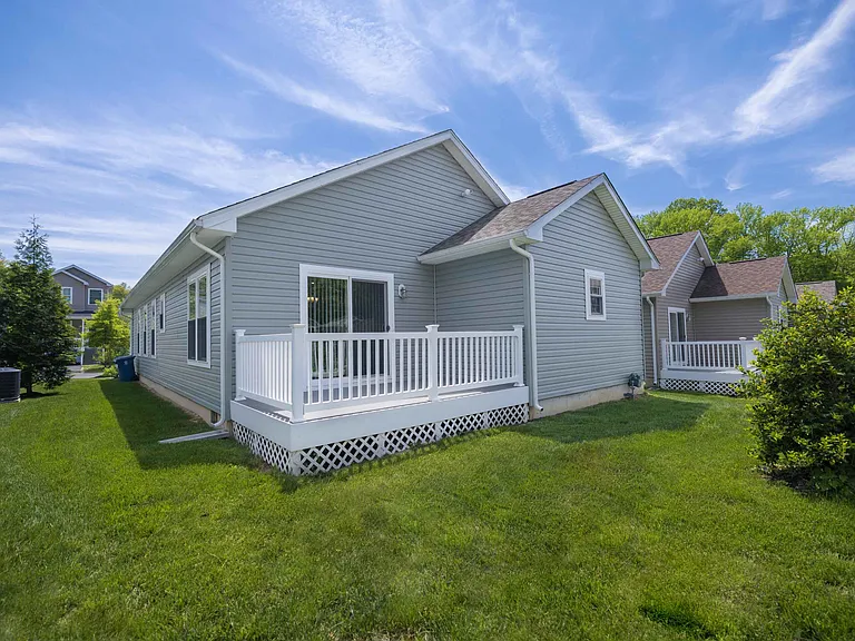 Ascot Landing - Single Family Homes — Photo 7