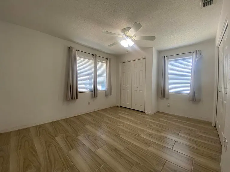 19 River Shore Dr — Photo 12