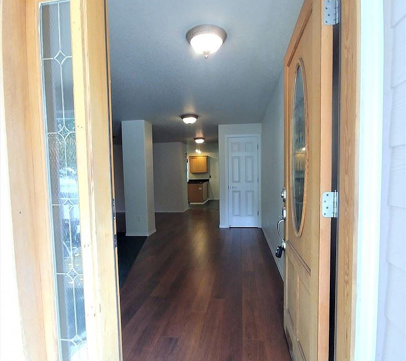 1st image of 3311 NE 86th Ave