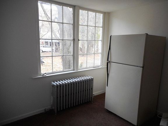 2nd image of 61 Owen Ave #1