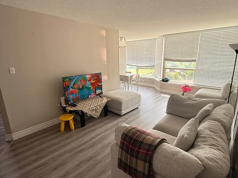 55 Elm Dr W #1401 — Photo 5