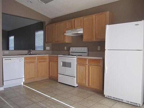 4th image of 2346 Brian Lakes Dr E