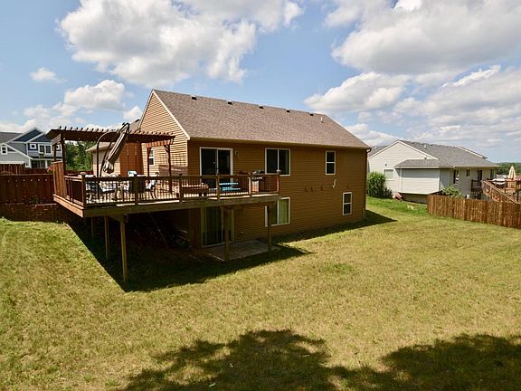4th image of 4946 Winston Hill Dr