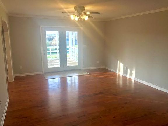 5th image of 1075 Miriah Dr