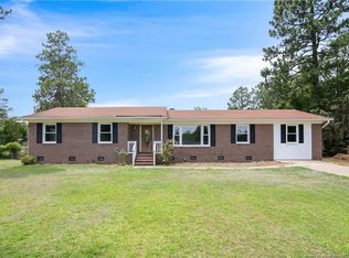 802 Whispering Pines Rd, Fayetteville, NC 28311