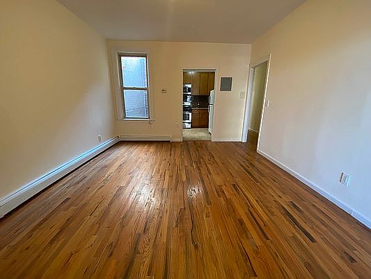 3rd image of 118-12 Queens Blvd #3FF