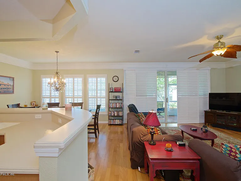 7500 Devondale Way — Photo 9