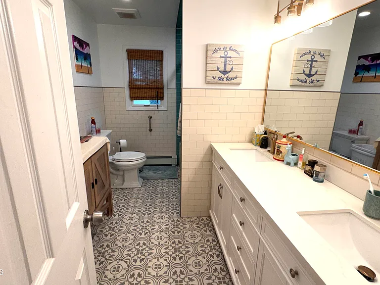 1210 Allaire Ave — Photo 13