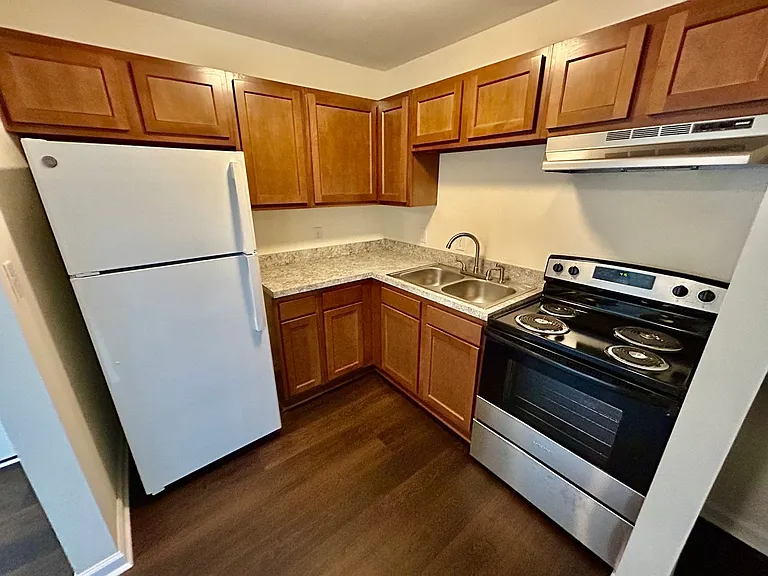 190 Macey Ave #17 — Photo 7
