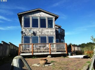 2688 Caryll Ct, Bandon, OR 97411